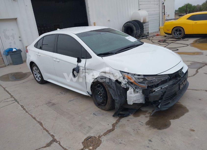 2024 Toyota Corolla LE (VIN 5YFB4MDE9RP212019) main photo