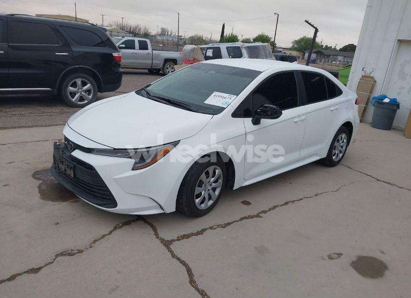 Photo 2 of 2024 Toyota Corolla LE (VIN 5YFB4MDE9RP212019)