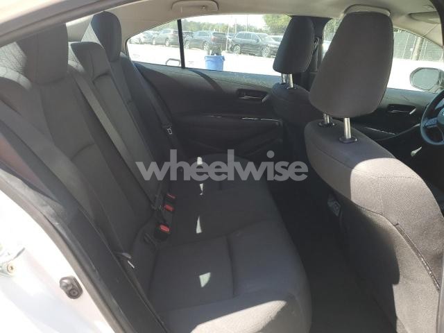 Photo 2 of 2024 TOYOTA COROLLA LE (VIN 5YFB4MDE9RP228365)