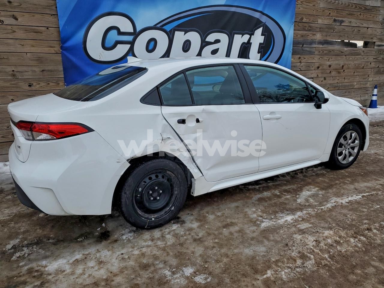 Photo 3 of 2025 TOYOTA COROLLA LE (VIN 5YFB4MDE9SP280889)