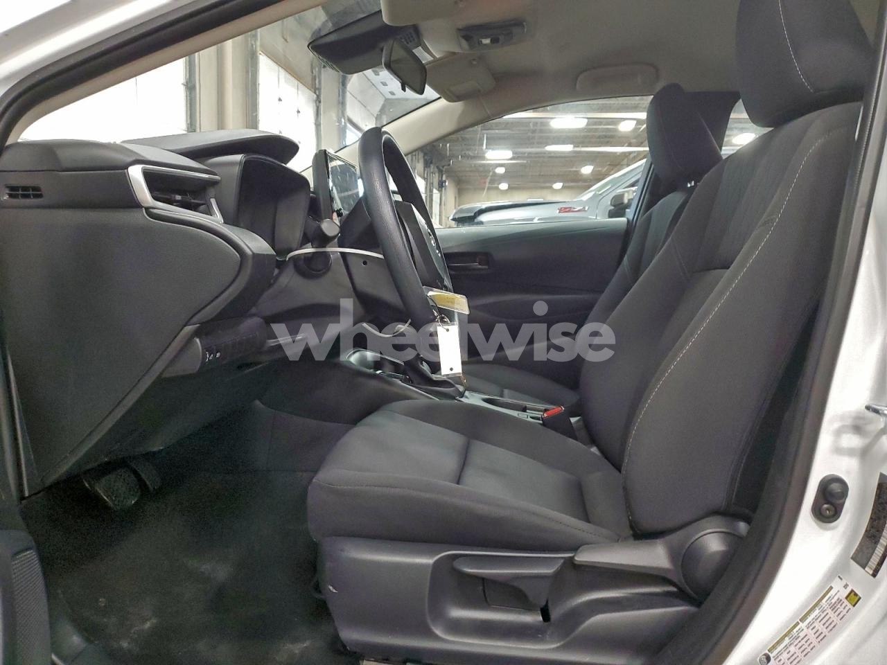 Photo 7 of 2025 TOYOTA COROLLA LE (VIN 5YFB4MDE9SP280889)