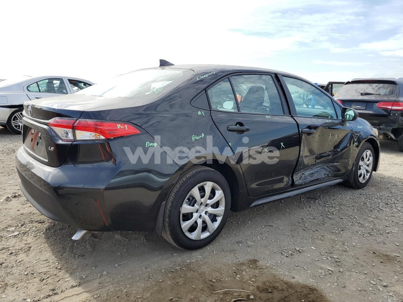 Photo 3 of 2025 TOYOTA COROLLA LE (VIN 5YFB4MDE9SP288586)
