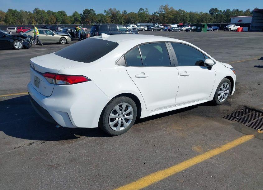 Photo 4 of 2023 Toyota Corolla LE (VIN 5YFB4MDEXPP000968)