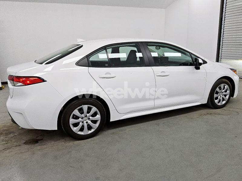 2023 TOYOTA COROLLA LE (VIN 5YFB4MDEXPP001103) main photo