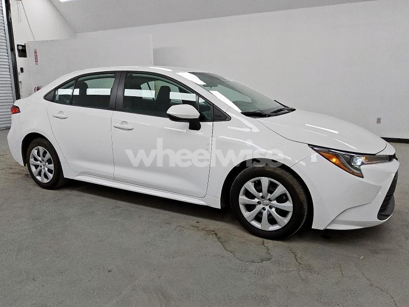 Photo 2 of 2023 TOYOTA COROLLA LE (VIN 5YFB4MDEXPP001103)