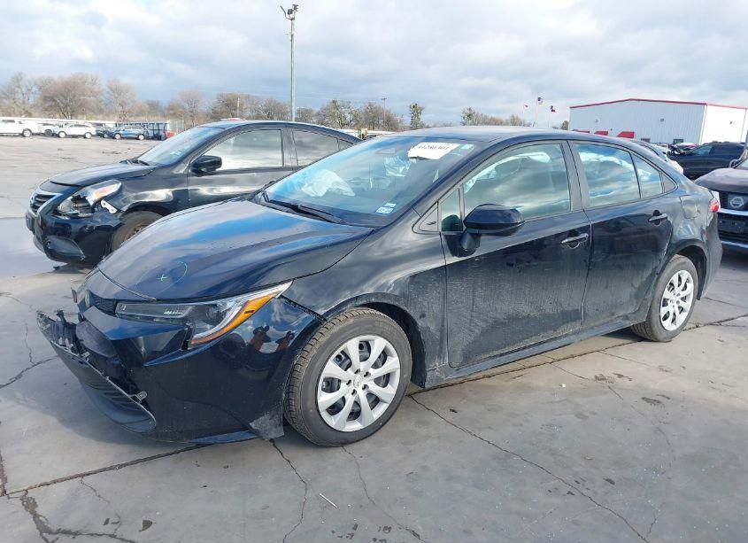 Photo 2 of 2023 Toyota Corolla LE (VIN 5YFB4MDEXPP013543)