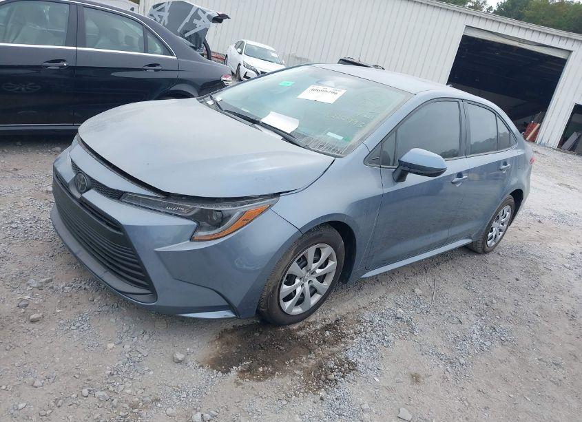Photo 2 of 2023 Toyota Corolla LE (VIN 5YFB4MDEXPP020993)