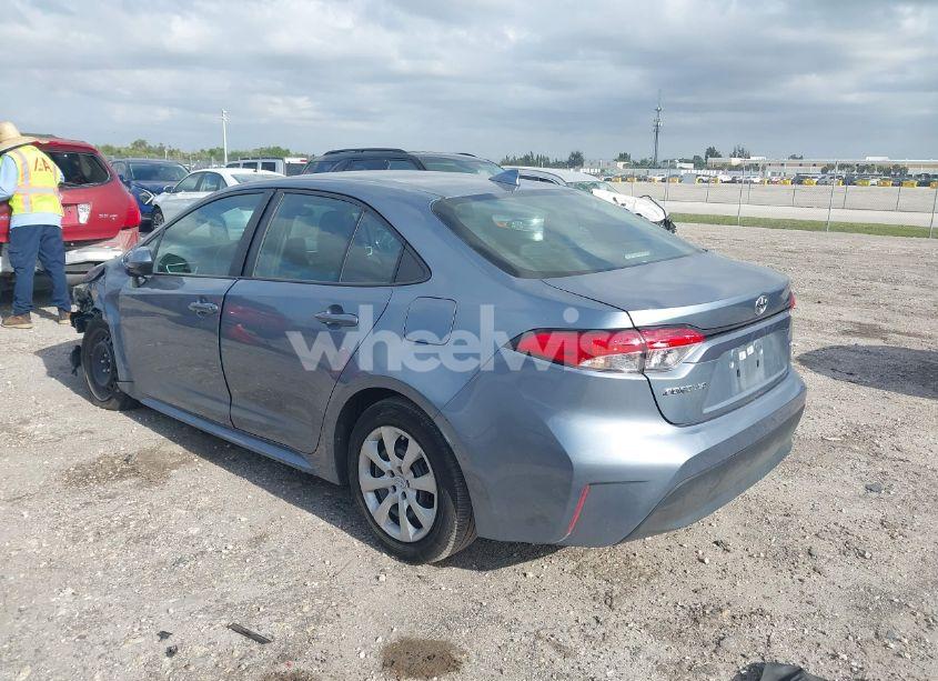 Photo 3 of 2023 Toyota Corolla LE (VIN 5YFB4MDEXPP027815)