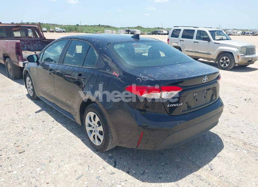 Photo 3 of 2024 Toyota Corolla LE (VIN 5YFB4MDEXRP104766)