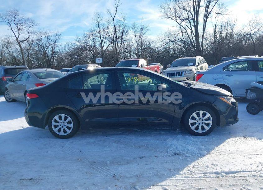 Photo 13 of 2024 Toyota Corolla LE (VIN 5YFB4MDEXRP108784)