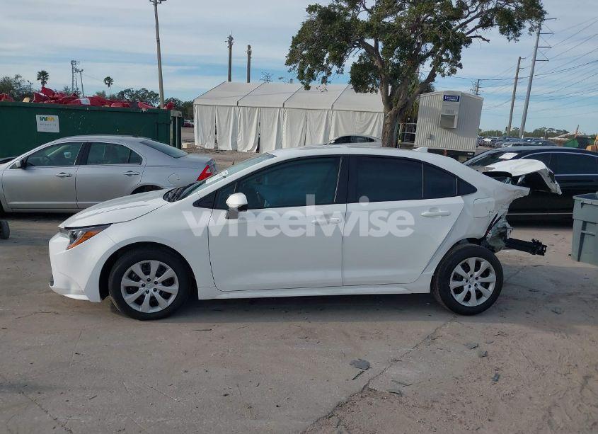 Photo 15 of 2024 Toyota Corolla LE (VIN 5YFB4MDEXRP117923)