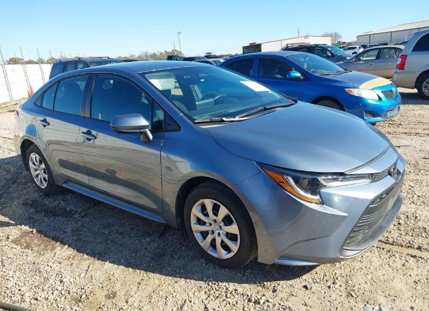 2024 Toyota Corolla LE (VIN 5YFB4MDEXRP132700) main photo