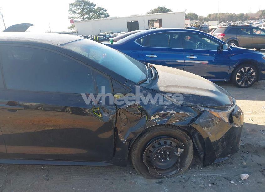 Photo 6 of 2024 Toyota Corolla LE (VIN 5YFB4MDEXRP141123)