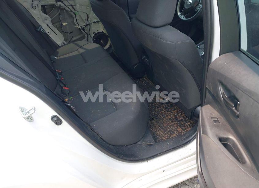 Photo 8 of 2024 Toyota Corolla LE (VIN 5YFB4MDEXRP145964)