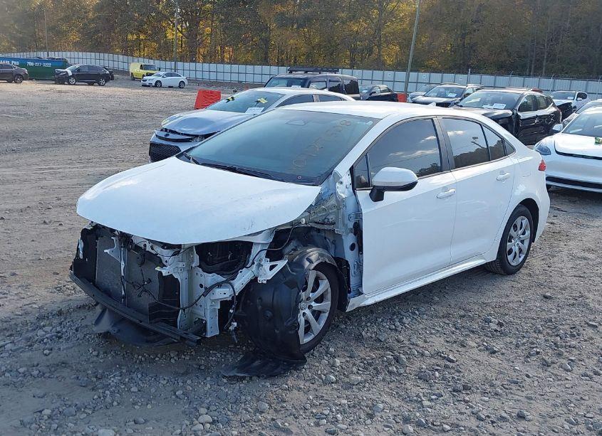 Photo 2 of 2024 Toyota Corolla LE (VIN 5YFB4MDEXRP146306)