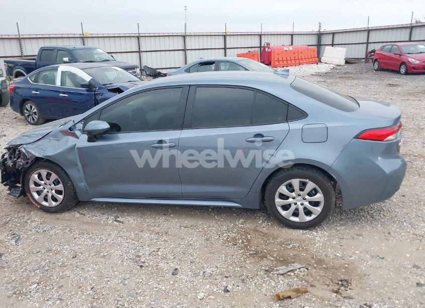 Photo 14 of 2024 Toyota Corolla LE (VIN 5YFB4MDEXRP149531)