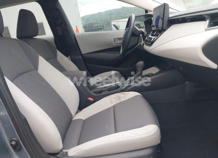 Photo 5 of 2024 Toyota Corolla LE (VIN 5YFB4MDEXRP149531)