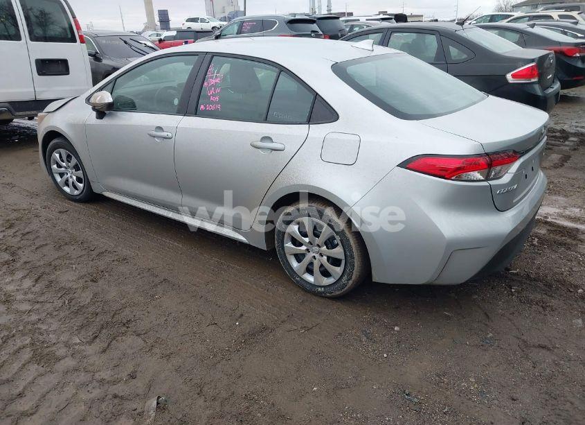 Photo 3 of 2024 Toyota Corolla LE (VIN 5YFB4MDEXRP160612)