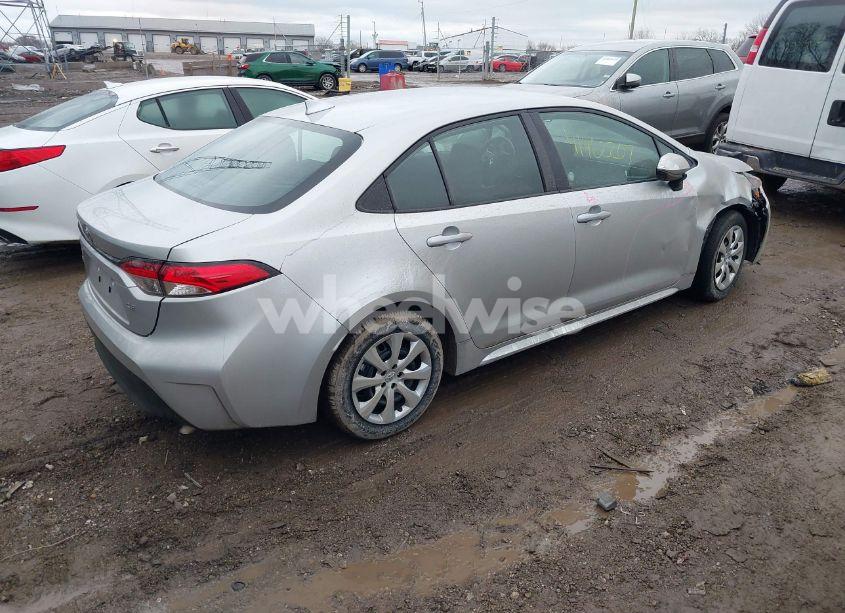 Photo 4 of 2024 Toyota Corolla LE (VIN 5YFB4MDEXRP160612)