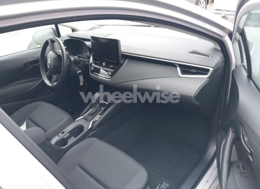 Photo 5 of 2024 Toyota Corolla LE (VIN 5YFB4MDEXRP160612)