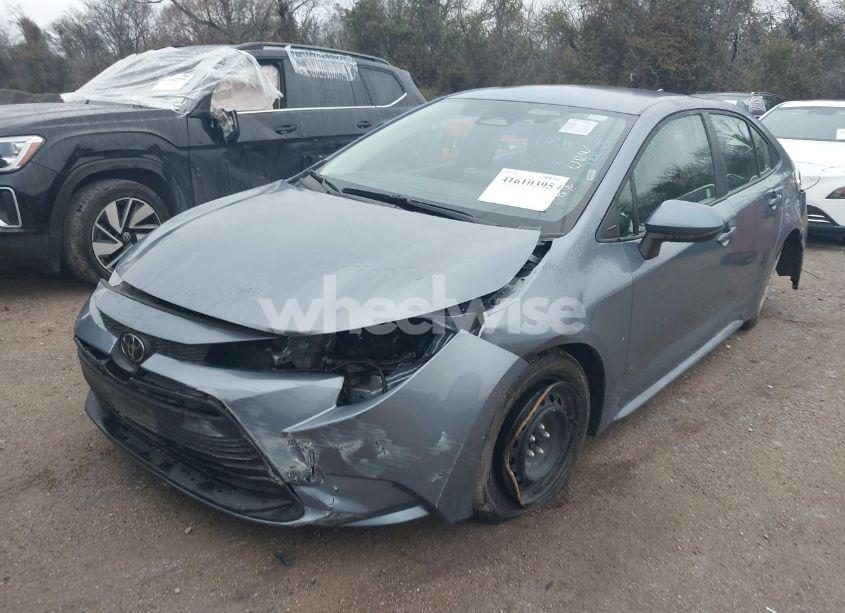 Photo 2 of 2024 Toyota Corolla LE (VIN 5YFB4MDEXRP161601)
