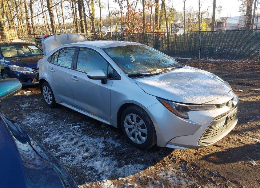 2024 Toyota Corolla LE (VIN 5YFB4MDEXRP171805) main photo