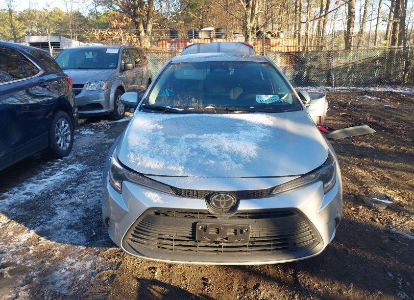 Photo 13 of 2024 Toyota Corolla LE (VIN 5YFB4MDEXRP171805)