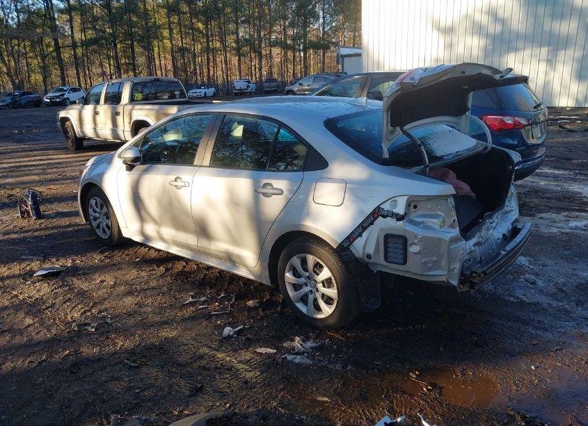 Photo 3 of 2024 Toyota Corolla LE (VIN 5YFB4MDEXRP171805)