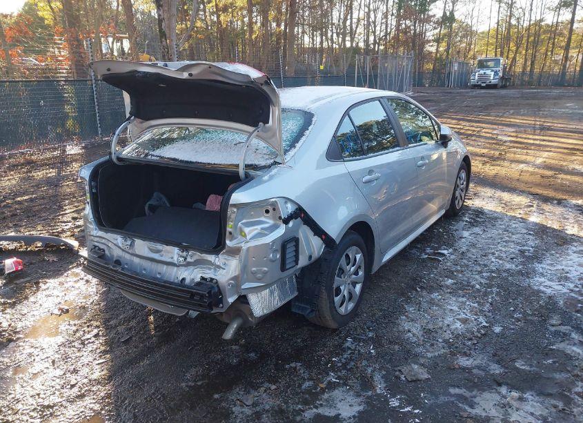 Photo 4 of 2024 Toyota Corolla LE (VIN 5YFB4MDEXRP171805)