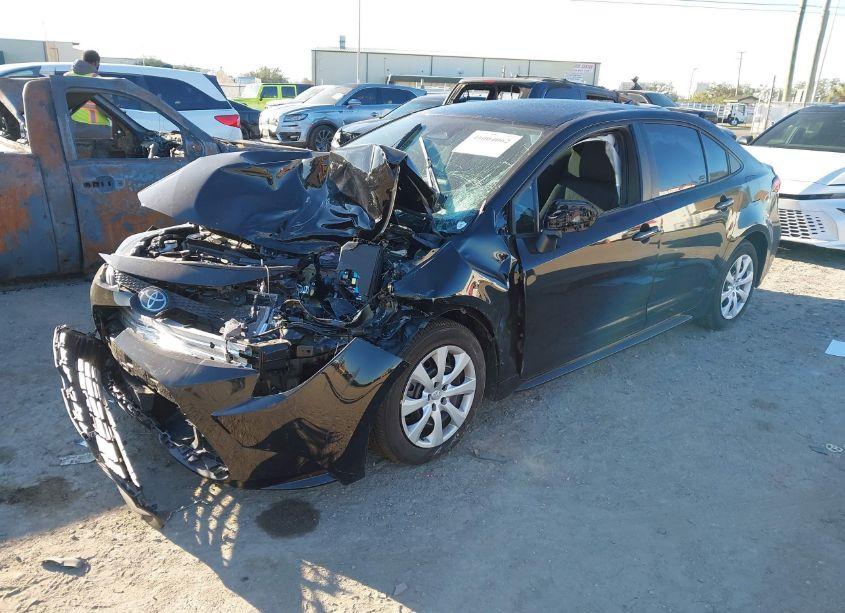 Photo 2 of 2024 Toyota Corolla LE (VIN 5YFB4MDEXRP182707)