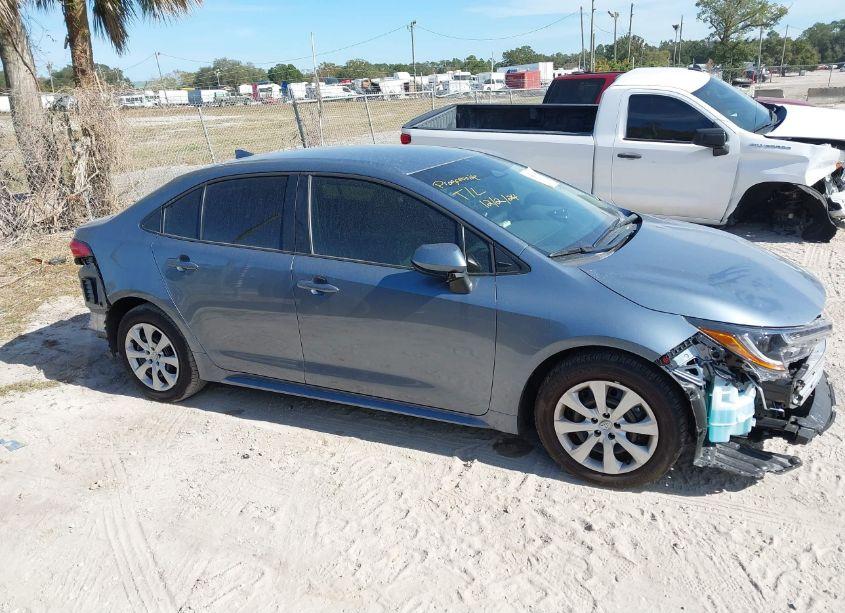 Photo 13 of 2024 Toyota Corolla LE (VIN 5YFB4MDEXRP184280)