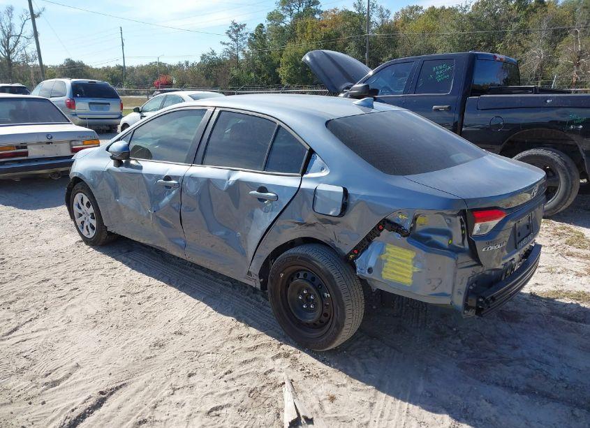 Photo 3 of 2024 Toyota Corolla LE (VIN 5YFB4MDEXRP184280)