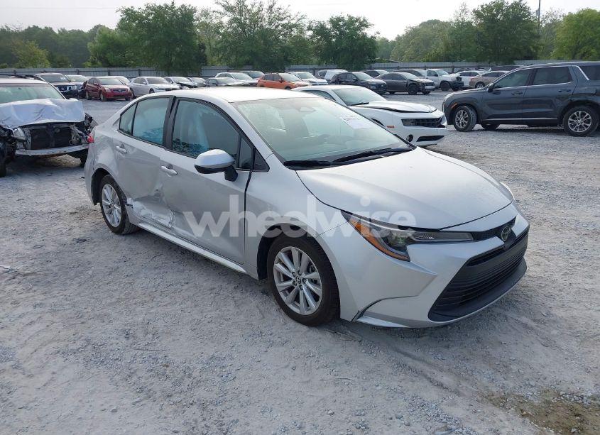 2024 Toyota Corolla LE (VIN 5YFB4MDEXRP188457) main photo