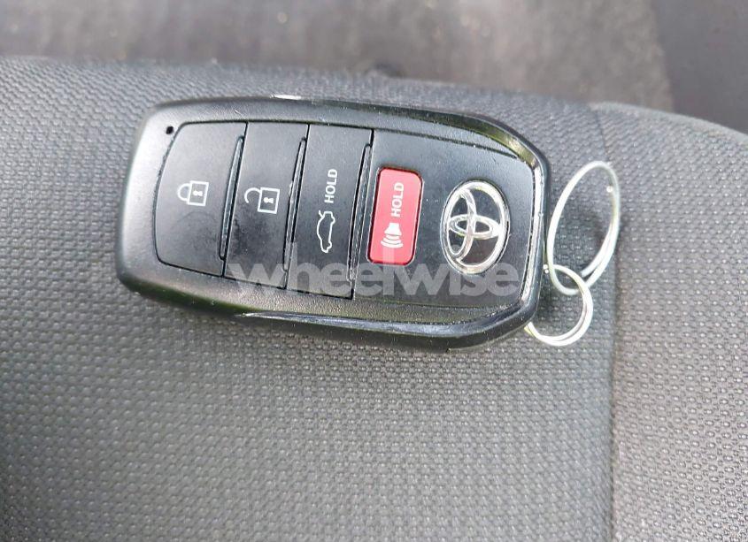 Photo 11 of 2024 Toyota Corolla LE (VIN 5YFB4MDEXRP188457)