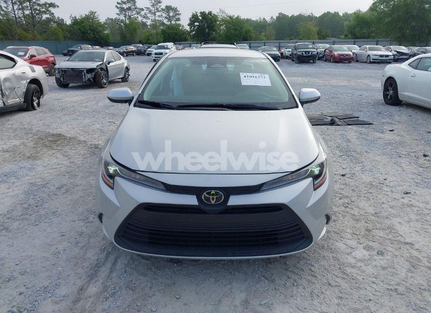 Photo 12 of 2024 Toyota Corolla LE (VIN 5YFB4MDEXRP188457)