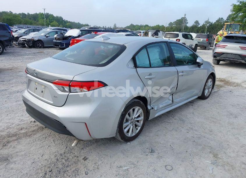 Photo 4 of 2024 Toyota Corolla LE (VIN 5YFB4MDEXRP188457)