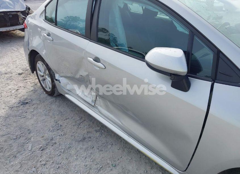 Photo 6 of 2024 Toyota Corolla LE (VIN 5YFB4MDEXRP188457)