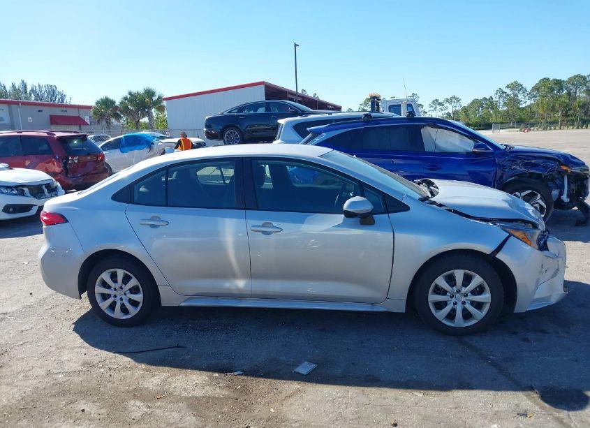 Photo 13 of 2024 Toyota Corolla LE (VIN 5YFB4MDEXRP204138)