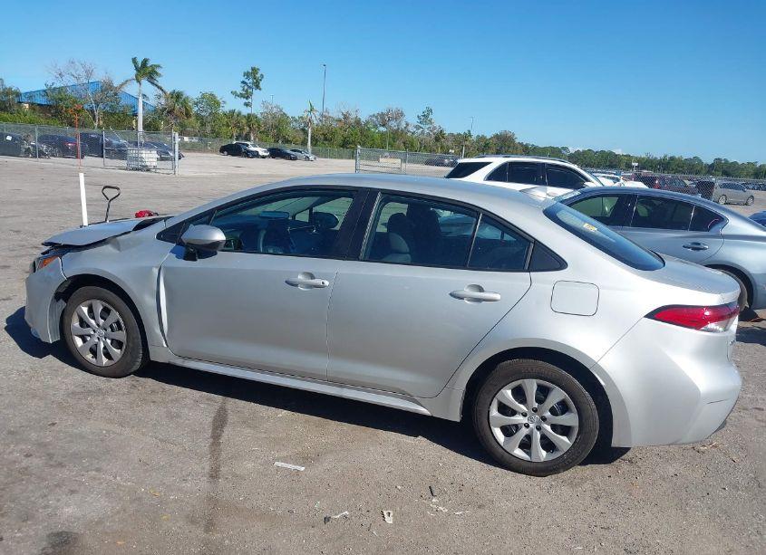 Photo 14 of 2024 Toyota Corolla LE (VIN 5YFB4MDEXRP204138)
