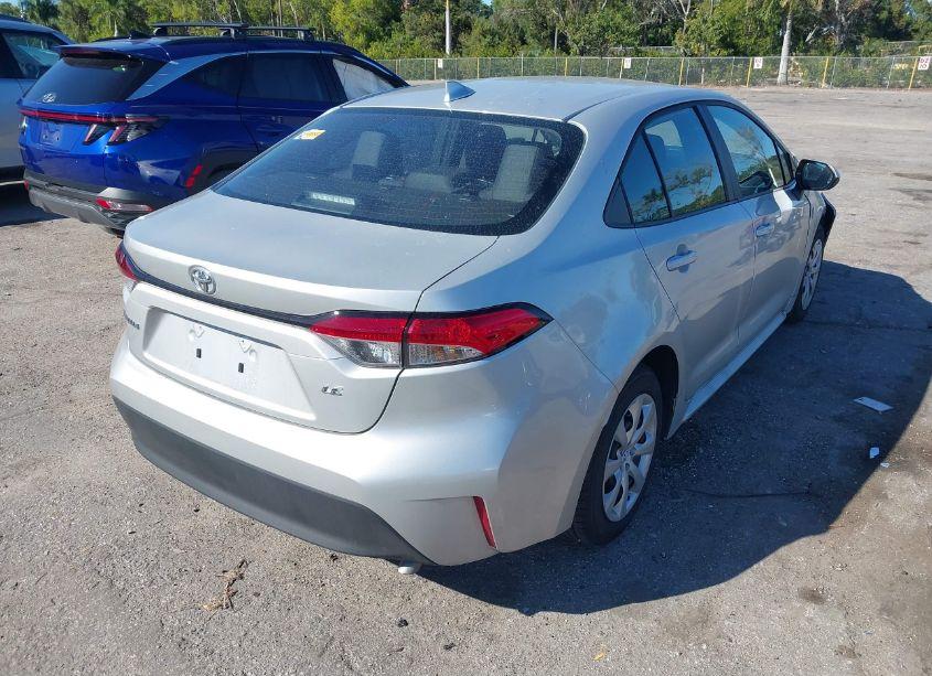 Photo 4 of 2024 Toyota Corolla LE (VIN 5YFB4MDEXRP204138)