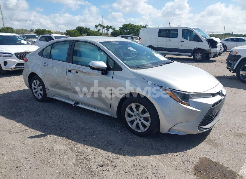 2024 Toyota Corolla LE (VIN 5YFB4MDEXRP204706) main photo
