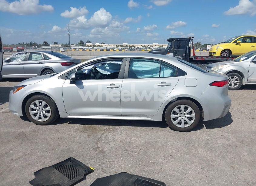 Photo 14 of 2024 Toyota Corolla LE (VIN 5YFB4MDEXRP204706)