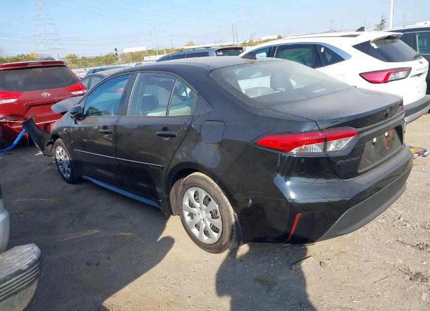 Photo 3 of 2024 Toyota Corolla LE (VIN 5YFB4MDEXRP206715)