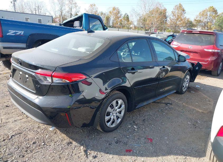 Photo 4 of 2024 Toyota Corolla LE (VIN 5YFB4MDEXRP206715)