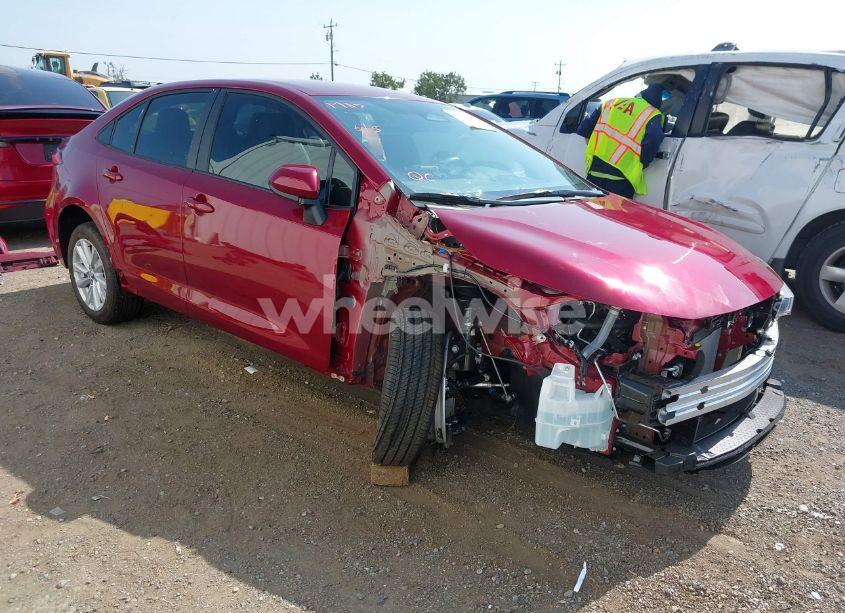 2024 Toyota Corolla LE (VIN 5YFB4MDEXRP207072) main photo