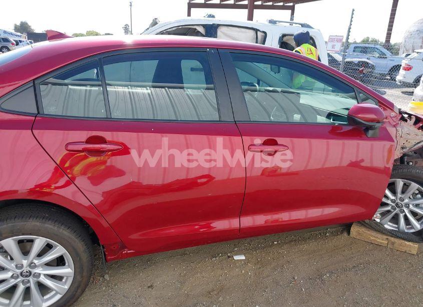 Photo 14 of 2024 Toyota Corolla LE (VIN 5YFB4MDEXRP207072)