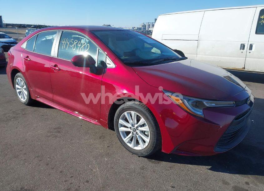 2024 Toyota Corolla LE (VIN 5YFB4MDEXRP210313) main photo