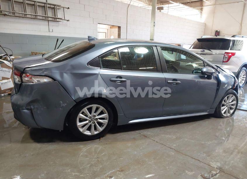 Photo 13 of 2024 Toyota Corolla LE (VIN 5YFB4MDEXRP216791)