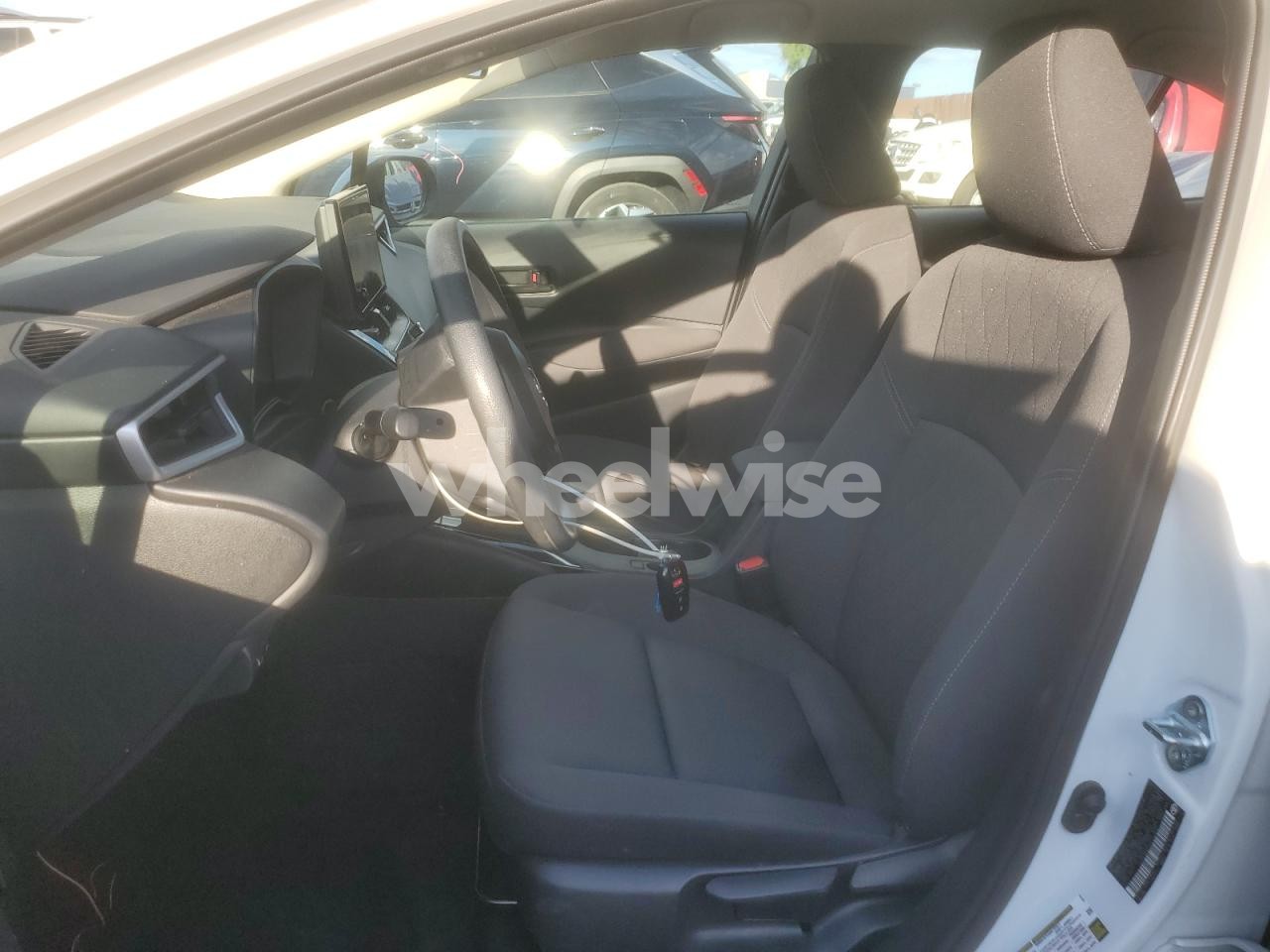 Photo 7 of 2025 TOYOTA COROLLA LE (VIN 5YFB4MDEXSP235928)