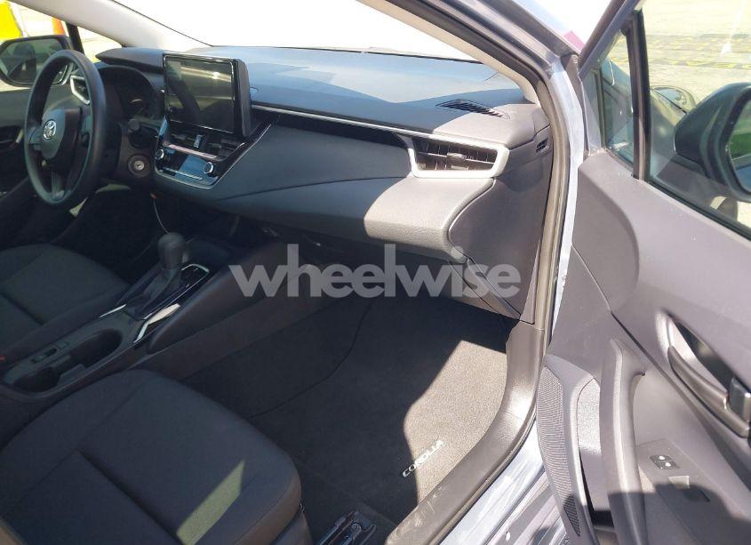 Photo 5 of 2025 Toyota Corolla LE (VIN 5YFB4MDEXSP240479)